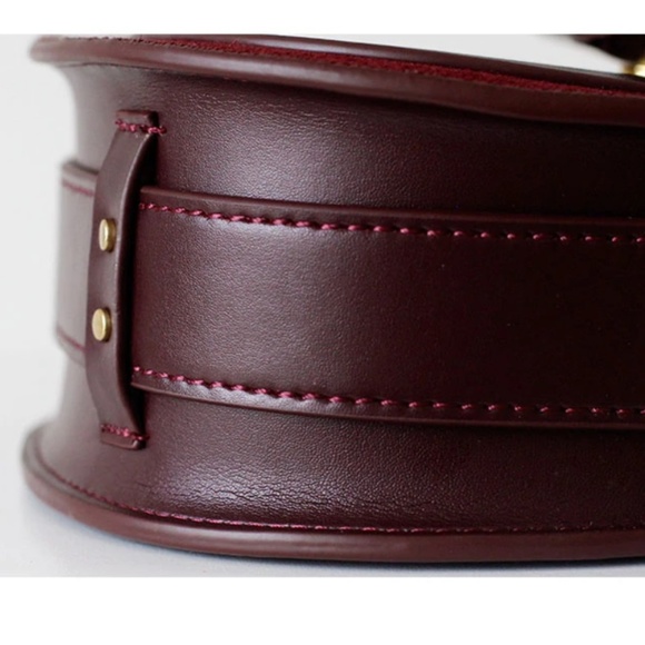Designer LEATHER Maroon Ring Saddle Bag Clutch - Picture 7 of 8